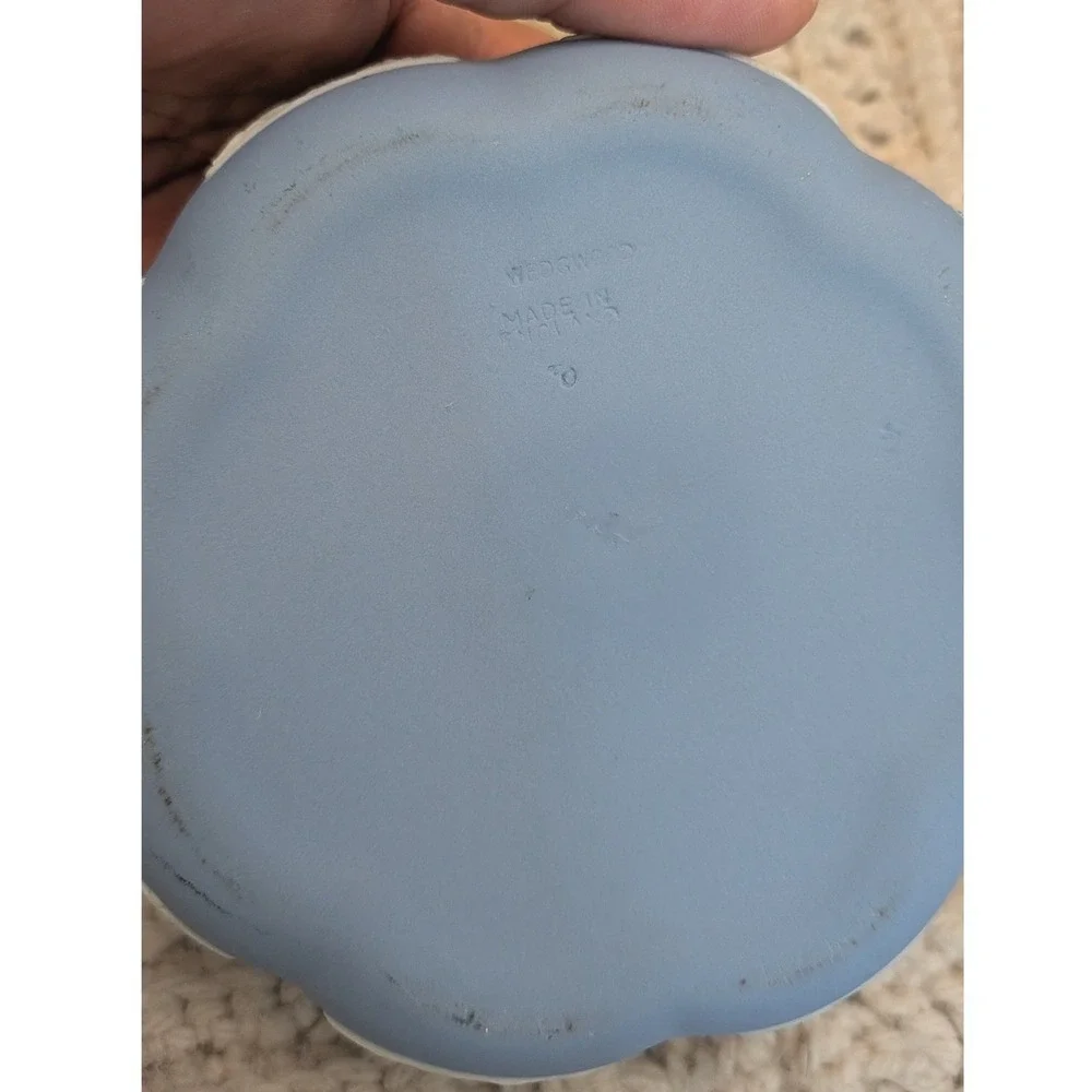Wedgwood Blue Jasperware Scalloped Trinket Box Neoclassical Chariot England